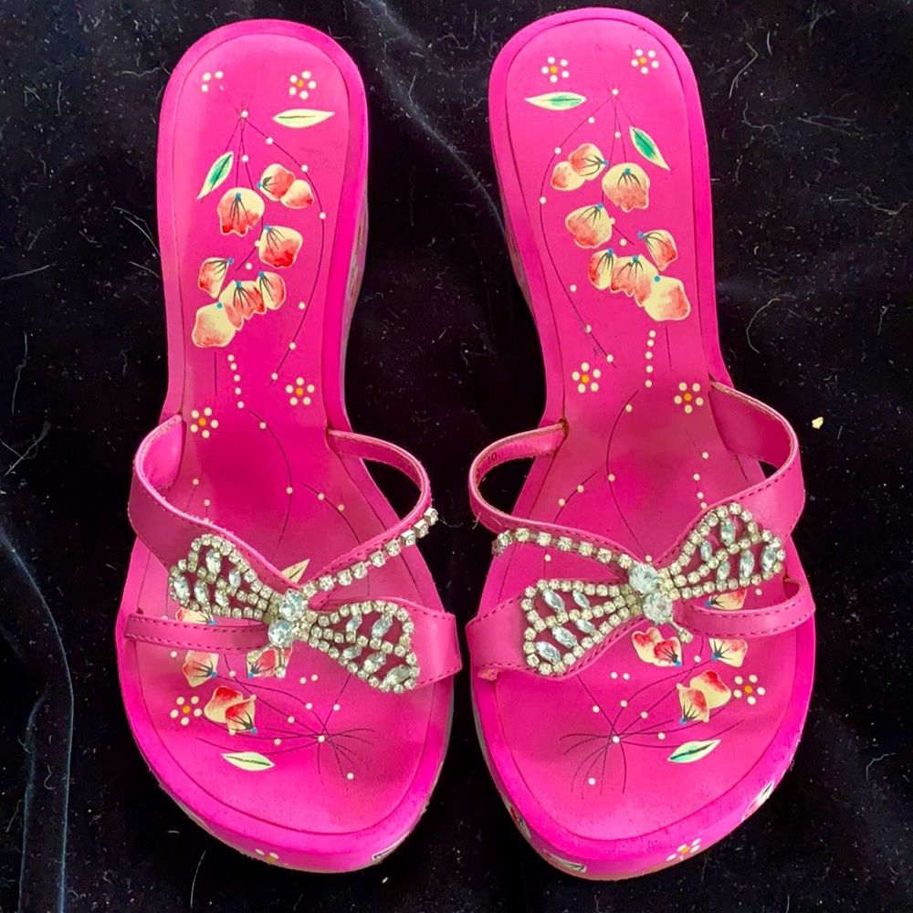 Dragonfly wedges